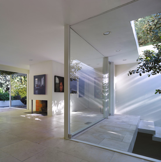 Barton Phelps & Associates - House in the Hollywood Hills