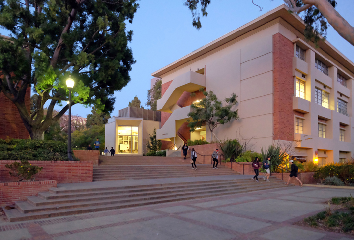Barton Phelps & Associates - Academic Advancement Learning Pavilion, UCLA